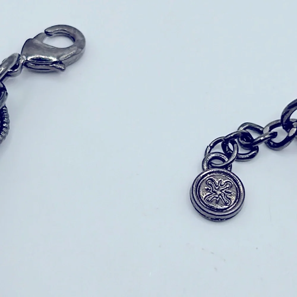 Simply Vera Twisted Gunmetal Chain Bracelet